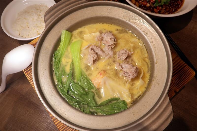 南龍麵屋 松德店 酸辣粉 酸菜魚 火鍋麵 03.jpg