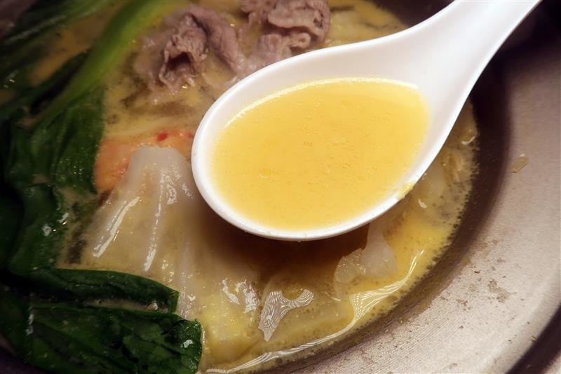 南龍麵屋 松德店 酸辣粉 酸菜魚 火鍋麵.jpg