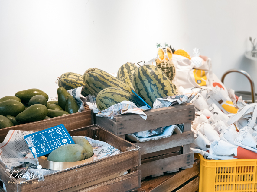 高雄鼓山|雄追果店Frumosa-以台灣水果創造打卡風潮的超美水果冰