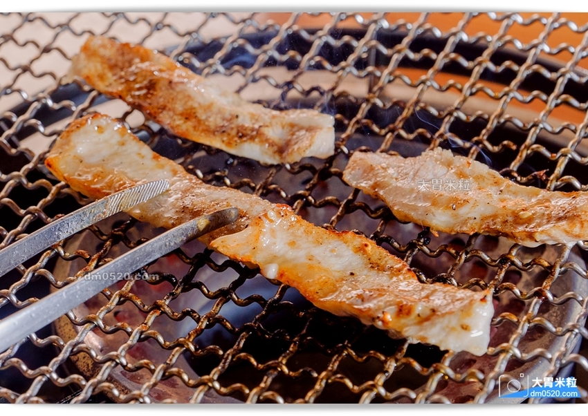 西門町電影街人氣燒肉居酒屋,聚樂町新品牌,喜多肉和牛燒肉居酒屋,肥滋滋和牛搭配台式特色湯品/沙瓦調酒,盡情享受燒烤微醺樂趣！西門町單點燒肉推薦,西門町居酒屋推薦,西門町武昌街美食推薦, - 大胃米粒