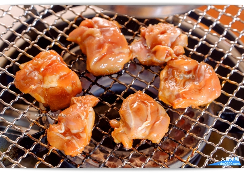 西門町電影街人氣燒肉居酒屋,聚樂町新品牌,喜多肉和牛燒肉居酒屋,肥滋滋和牛搭配台式特色湯品/沙瓦調酒,盡情享受燒烤微醺樂趣！西門町單點燒肉推薦,西門町居酒屋推薦,西門町武昌街美食推薦, - 大胃米粒