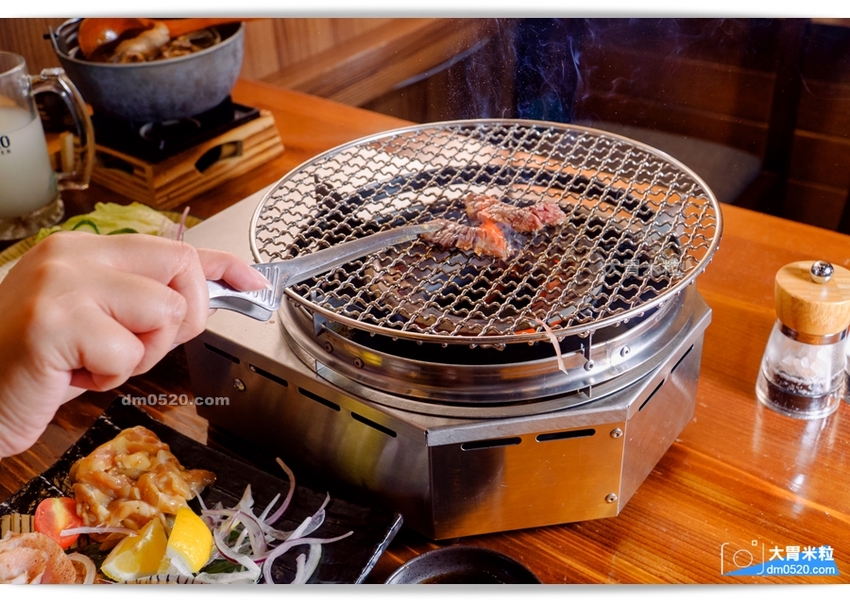 西門町電影街人氣燒肉居酒屋,聚樂町新品牌,喜多肉和牛燒肉居酒屋,肥滋滋和牛搭配台式特色湯品/沙瓦調酒,盡情享受燒烤微醺樂趣！西門町單點燒肉推薦,西門町居酒屋推薦,西門町武昌街美食推薦, - 大胃米粒