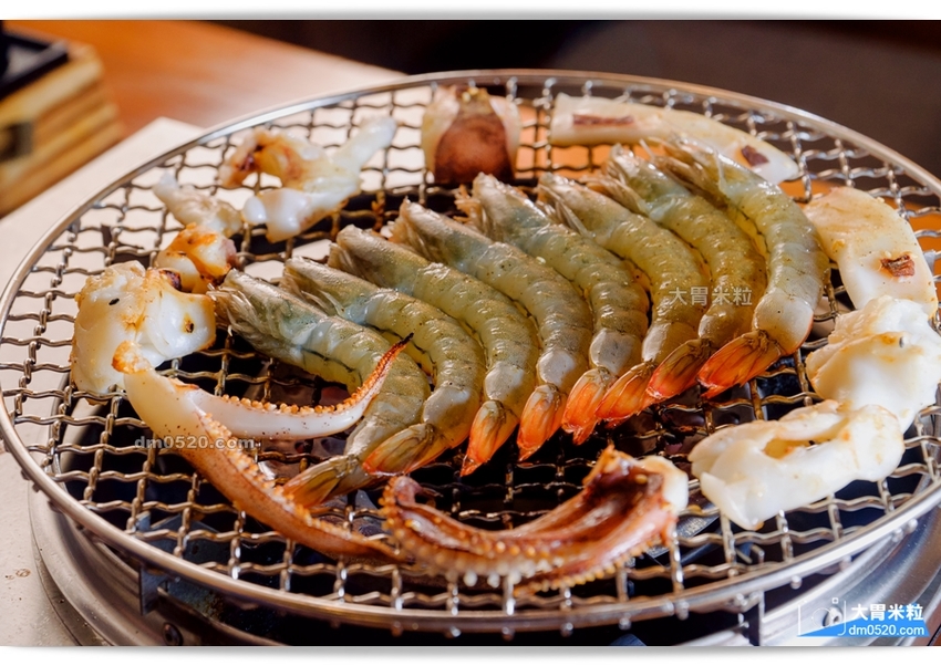 西門町電影街人氣燒肉居酒屋,聚樂町新品牌,喜多肉和牛燒肉居酒屋,肥滋滋和牛搭配台式特色湯品/沙瓦調酒,盡情享受燒烤微醺樂趣！西門町單點燒肉推薦,西門町居酒屋推薦,西門町武昌街美食推薦, - 大胃米粒