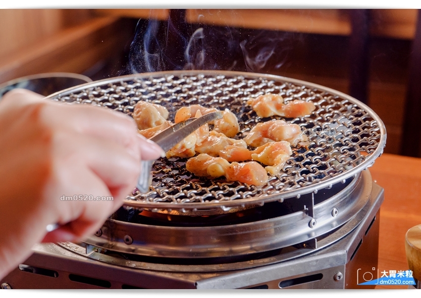 西門町電影街人氣燒肉居酒屋,聚樂町新品牌,喜多肉和牛燒肉居酒屋,肥滋滋和牛搭配台式特色湯品/沙瓦調酒,盡情享受燒烤微醺樂趣！西門町單點燒肉推薦,西門町居酒屋推薦,西門町武昌街美食推薦, - 大胃米粒