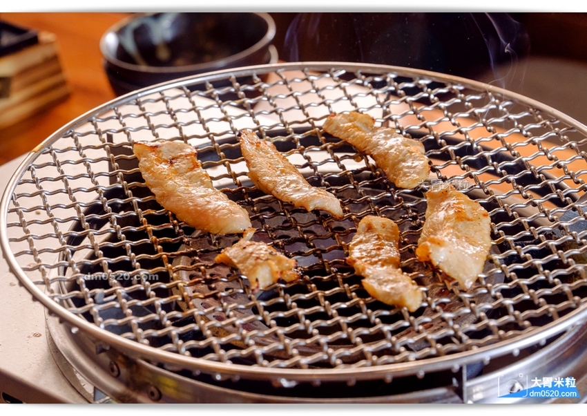 西門町電影街人氣燒肉居酒屋,聚樂町新品牌,喜多肉和牛燒肉居酒屋,肥滋滋和牛搭配台式特色湯品/沙瓦調酒,盡情享受燒烤微醺樂趣！西門町單點燒肉推薦,西門町居酒屋推薦,西門町武昌街美食推薦, - 大胃米粒