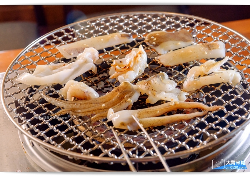 西門町電影街人氣燒肉居酒屋,聚樂町新品牌,喜多肉和牛燒肉居酒屋,肥滋滋和牛搭配台式特色湯品/沙瓦調酒,盡情享受燒烤微醺樂趣！西門町單點燒肉推薦,西門町居酒屋推薦,西門町武昌街美食推薦, - 大胃米粒