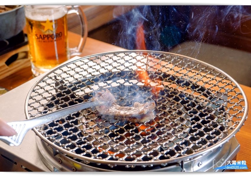 西門町電影街人氣燒肉居酒屋,聚樂町新品牌,喜多肉和牛燒肉居酒屋,肥滋滋和牛搭配台式特色湯品/沙瓦調酒,盡情享受燒烤微醺樂趣！西門町單點燒肉推薦,西門町居酒屋推薦,西門町武昌街美食推薦, - 大胃米粒