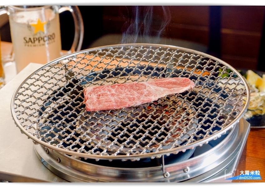 西門町電影街人氣燒肉居酒屋,聚樂町新品牌,喜多肉和牛燒肉居酒屋,肥滋滋和牛搭配台式特色湯品/沙瓦調酒,盡情享受燒烤微醺樂趣！西門町單點燒肉推薦,西門町居酒屋推薦,西門町武昌街美食推薦, - 大胃米粒