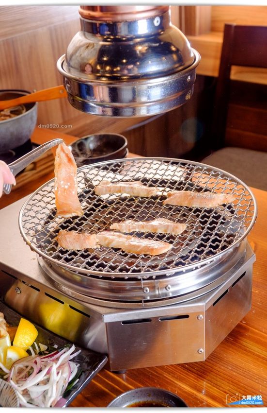 西門町電影街人氣燒肉居酒屋,聚樂町新品牌,喜多肉和牛燒肉居酒屋,肥滋滋和牛搭配台式特色湯品/沙瓦調酒,盡情享受燒烤微醺樂趣！西門町單點燒肉推薦,西門町居酒屋推薦,西門町武昌街美食推薦, - 大胃米粒