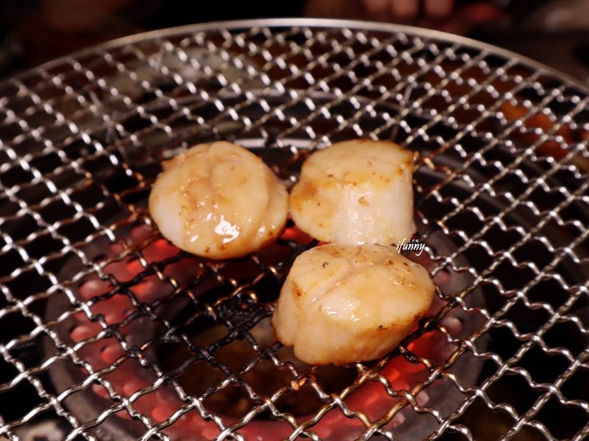 [西門町燒肉推薦]喜多肉和牛燒肉居酒屋~中秋烤肉最佳選擇~沙瓦買二送一/生啤買三送一 - ifunny 艾方妮的遊樂場