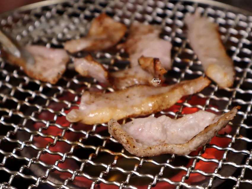 [西門町燒肉推薦]喜多肉和牛燒肉居酒屋~中秋烤肉最佳選擇~沙瓦買二送一/生啤買三送一 - ifunny 艾方妮的遊樂場