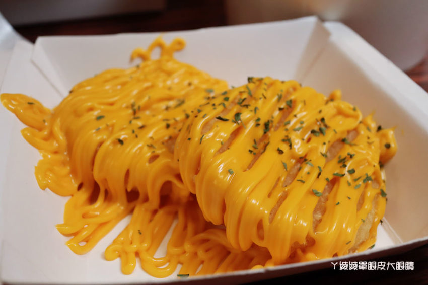 新竹宵夜|呷胖炒泡麵炸物,隱身巷弄平價炒泡麵!冬季新品上市霜降豬麻油湯麵、焦糖棉花糖大亨堡