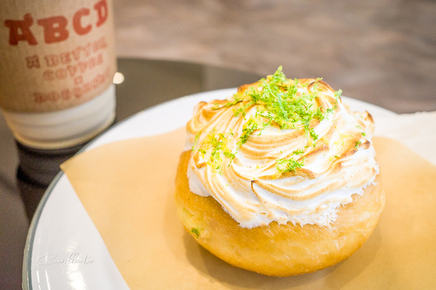 《ABCD》特色甜甜圈,好吃好拍的下午茶甜點 - 卡琳。摸魚兒趣