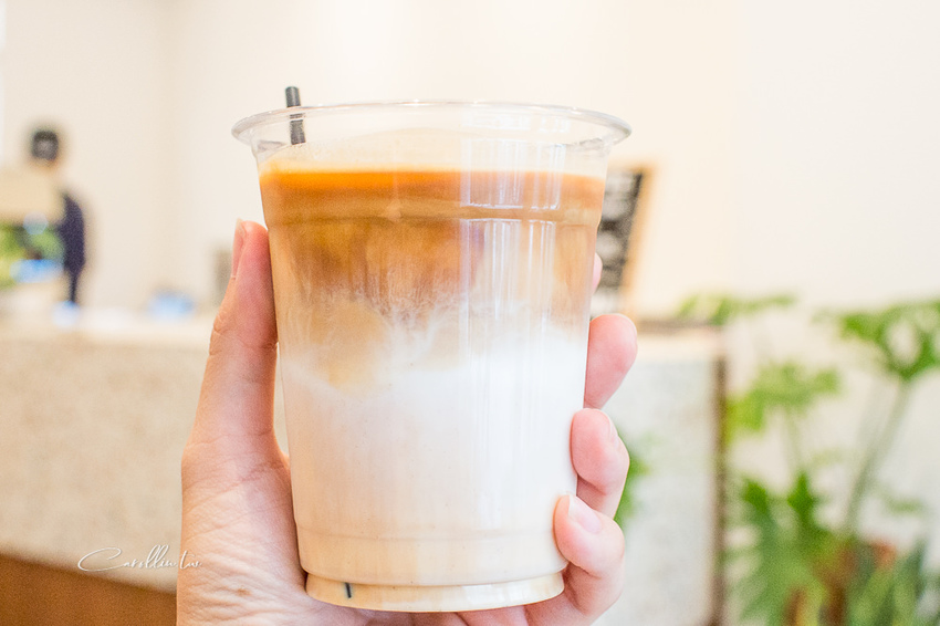 《ABCD》特色甜甜圈,好吃好拍的下午茶甜點 - 卡琳。摸魚兒趣