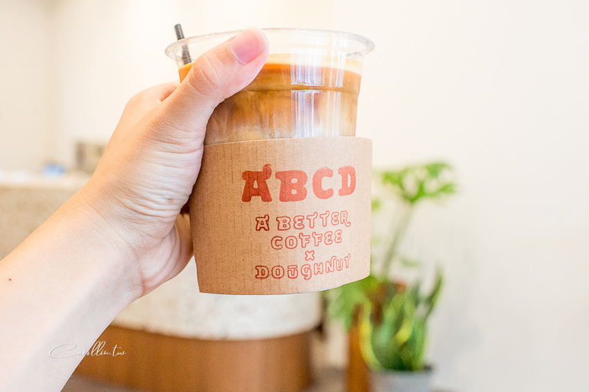 《ABCD》特色甜甜圈,好吃好拍的下午茶甜點 - 卡琳。摸魚兒趣