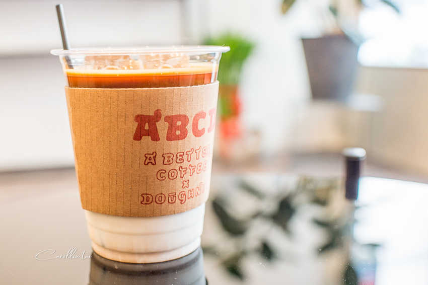 《ABCD》特色甜甜圈,好吃好拍的下午茶甜點 - 卡琳。摸魚兒趣