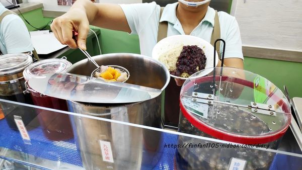 【寧夏夜市美食】曾心梅圓環冰舖 #曾心梅 #圓環 #雪花冰 #綠豆冰沙 #古早味剉冰 #甜點 #寧夏夜市冰品 (5).jpg