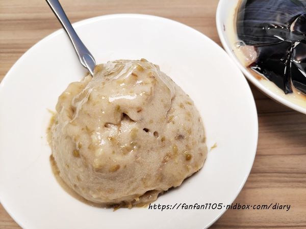 【寧夏夜市美食】曾心梅圓環冰舖 #曾心梅 #圓環 #雪花冰 #綠豆冰沙 #古早味剉冰 #甜點 #寧夏夜市冰品 (7).jpg