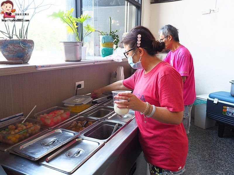桃園大園美食-花杓豆坊-超漂亮的五彩豆花杯好亮眼，芒果雪糕更是必點招牌 @民宿女王芽月-美食.旅遊.全台趴趴走