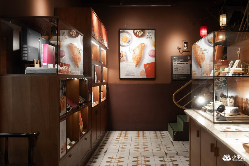 雲林縣虎尾鎮虎珍堂｜虎哩呷甜甜，金黃地瓜甜蜜禮｜中秋禮盒推薦+1｜雲林伴手禮｜虎尾景點下午茶 - 小米食