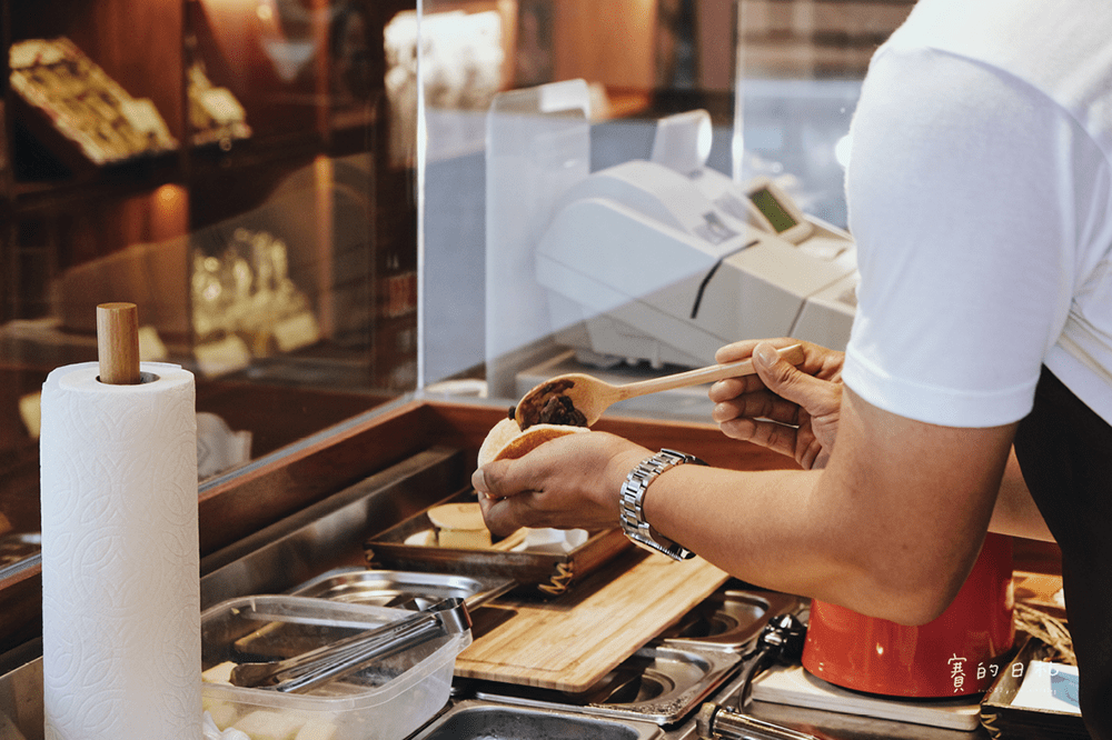 雲林甜點伴手禮 虎珍堂 地瓜蛋糕 地瓜甜點專賣店 賽的日札 虎尾伴手禮 虎尾美食 雲林美食 08-min.png