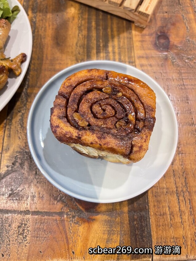 南港苒冉小食光文青老宅寵物友善咖啡店推薦。