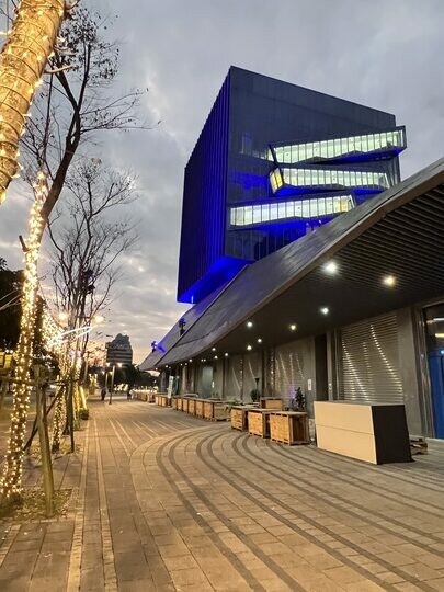 南港苒冉小食光文青老宅寵物友善咖啡店推薦。