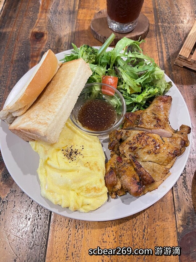 南港苒冉小食光文青老宅寵物友善咖啡店推薦。