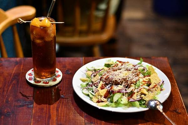 台南市中西區【台南中西區】妳妳旅食Ni fu Ni fa～可以吃到來自世界各國料理的迷你的異國餐酒館。