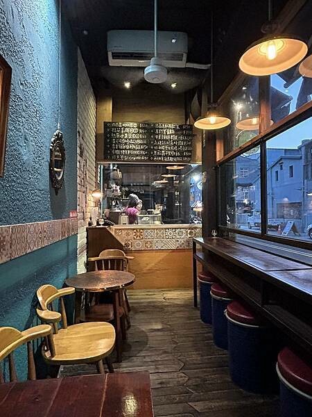 台南市中西區【台南中西區】妳妳旅食Ni fu Ni fa～可以吃到來自世界各國料理的迷你的異國餐酒館。