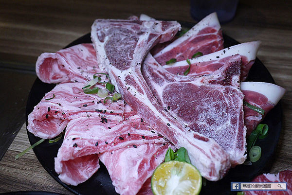 基隆燒肉吃到飽推薦【月桂炭火燒肉】頂級奢華燒肉/哈根達斯冰淇淋吃到飽/基隆美食