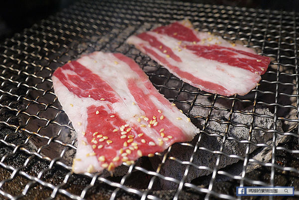 基隆燒肉吃到飽推薦【月桂炭火燒肉】頂級奢華燒肉/哈根達斯冰淇淋吃到飽/基隆美食