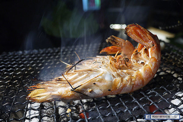 基隆燒肉吃到飽推薦【月桂炭火燒肉】頂級奢華燒肉/哈根達斯冰淇淋吃到飽/基隆美食