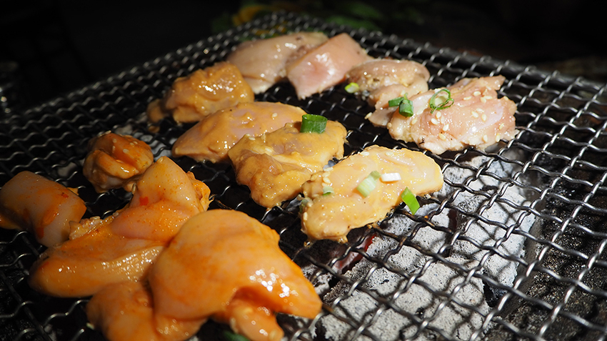 月桂炭火燒肉 基隆吃到飽,月桂炭火燒肉,基隆吃到飽,基隆車站吃到飽,基隆廟口吃到飽,基隆美食,基隆廟口美食,基隆二信,我不是他媽媽,連鎖吃到飽