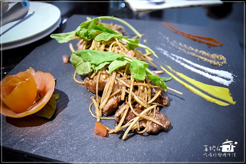 三米三小館，捷運公館商圈裡不收服務費的排隊米食餐廳