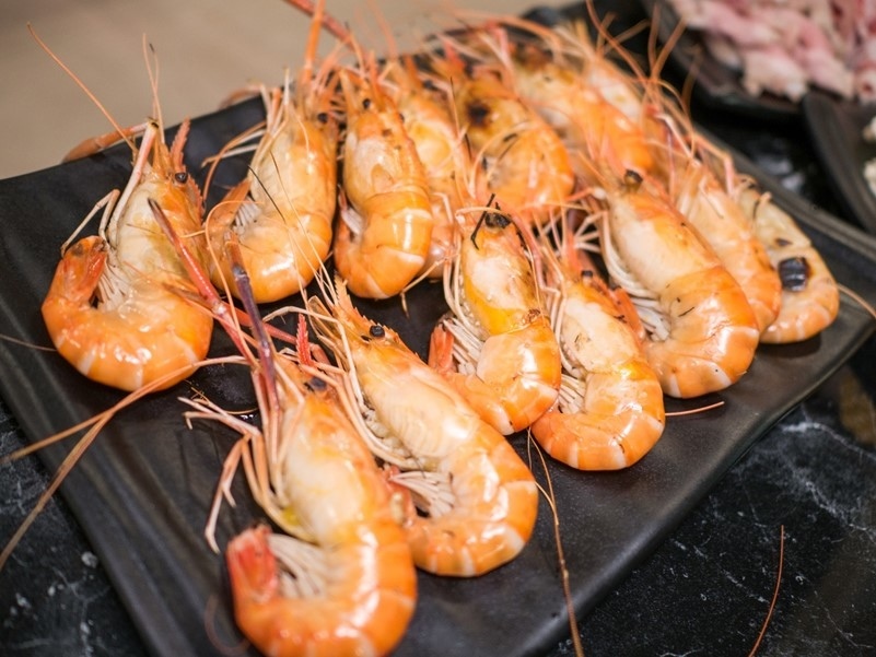 【新北中和】乾隆泰皇蝦,水道流水蝦現夾現烤吃到飽!