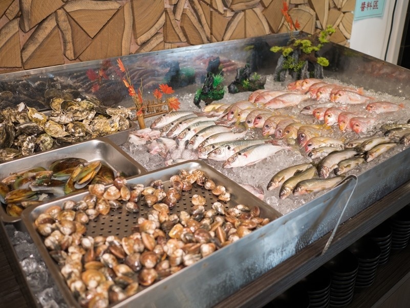 【新北中和】乾隆泰皇蝦,水道流水蝦現夾現烤吃到飽!