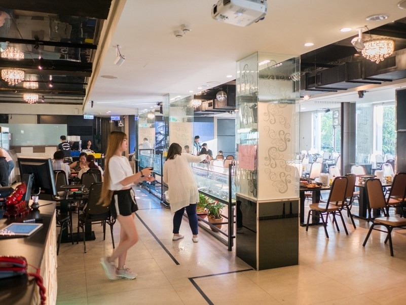 【新北中和】乾隆泰皇蝦,水道流水蝦現夾現烤吃到飽!