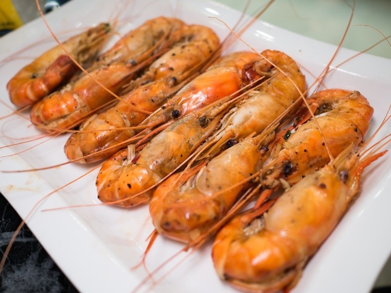 【新北中和】乾隆泰皇蝦,水道流水蝦現夾現烤吃到飽!