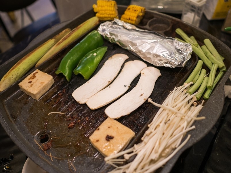 【新北中和】乾隆泰皇蝦,水道流水蝦現夾現烤吃到飽!