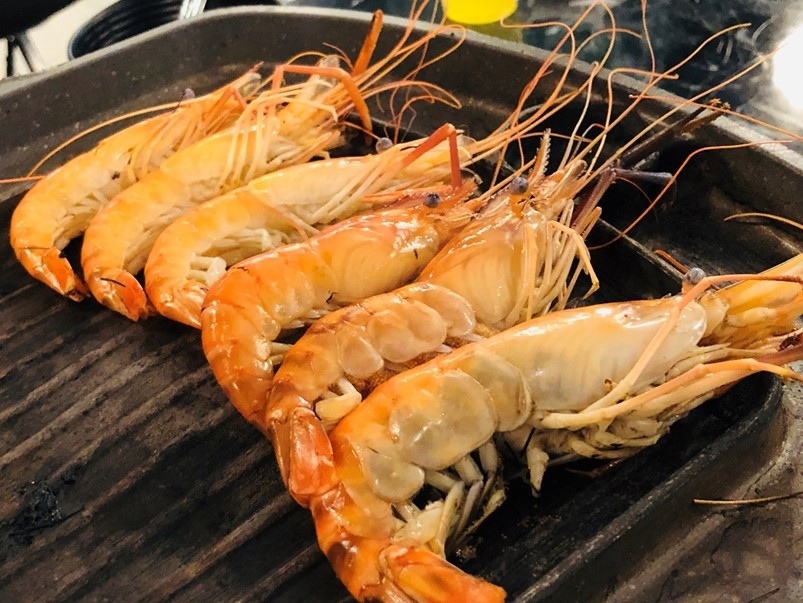 【新北中和】乾隆泰皇蝦,水道流水蝦現夾現烤吃到飽!