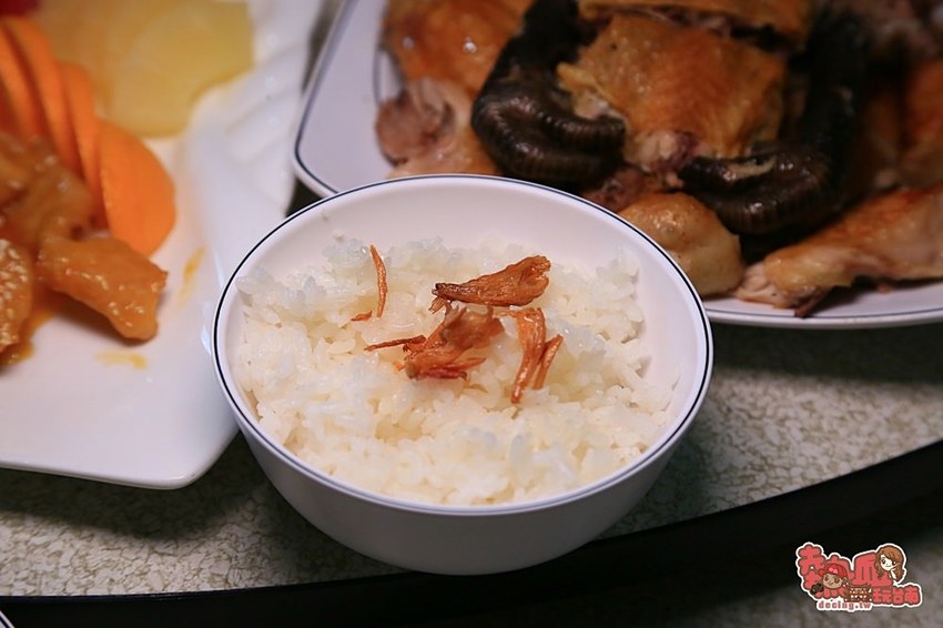 【台南美食】86快速道路下的隱藏版土雞城！想吃？記得先google：天美土雞城 - 熱血玩台南。跳躍新世界