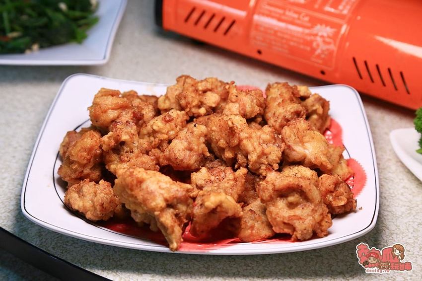 【台南美食】86快速道路下的隱藏版土雞城！想吃？記得先google：天美土雞城 - 熱血玩台南。跳躍新世界