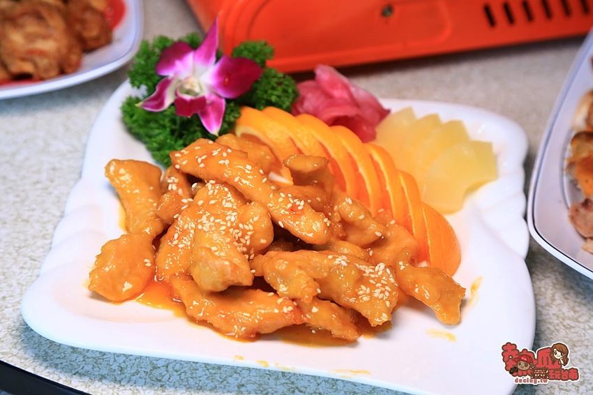 【台南美食】86快速道路下的隱藏版土雞城！想吃？記得先google：天美土雞城 - 熱血玩台南。跳躍新世界