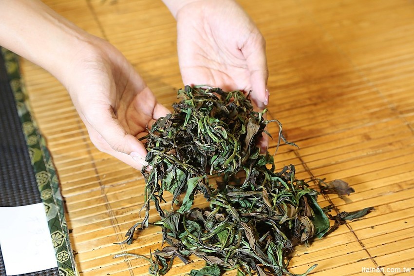 南投景點|HOHOCHA喝喝茶·台灣香日月潭紅茶廠~紅茶導覽、揉茶DIY、Pizza DIY、黃金品茗、混茶初體驗!玩上一整天也沒問題! - 台南好Food遊