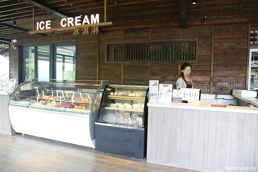 南投景點|HOHOCHA喝喝茶·台灣香日月潭紅茶廠~紅茶導覽、揉茶DIY、Pizza DIY、黃金品茗、混茶初體驗!玩上一整天也沒問題! - 台南好Food遊