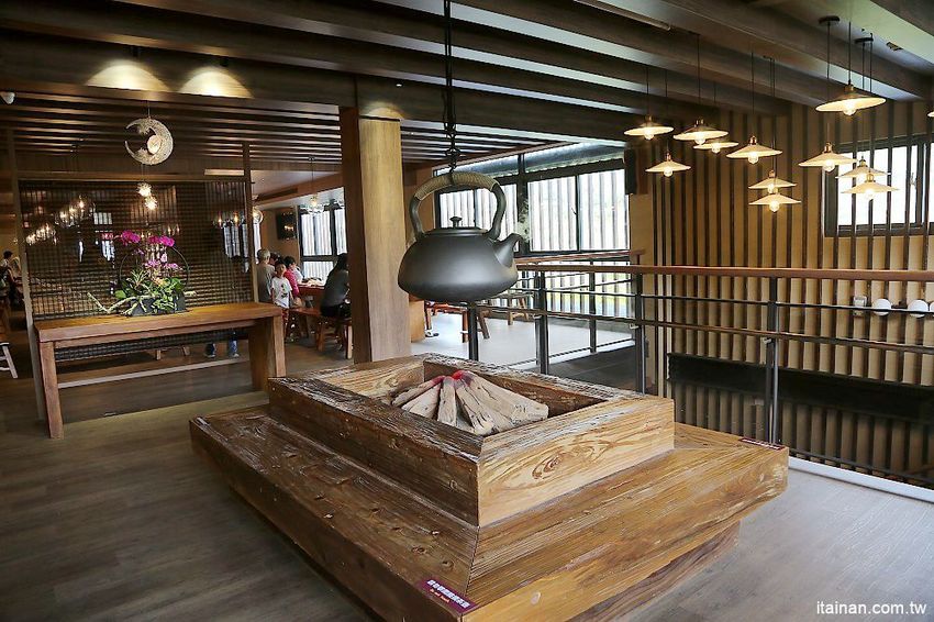 南投景點|HOHOCHA喝喝茶·台灣香日月潭紅茶廠~紅茶導覽、揉茶DIY、Pizza DIY、黃金品茗、混茶初體驗!玩上一整天也沒問題! - 台南好Food遊