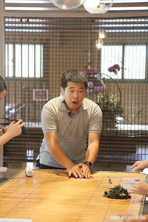 南投景點|HOHOCHA喝喝茶·台灣香日月潭紅茶廠~紅茶導覽、揉茶DIY、Pizza DIY、黃金品茗、混茶初體驗!玩上一整天也沒問題! - 台南好Food遊