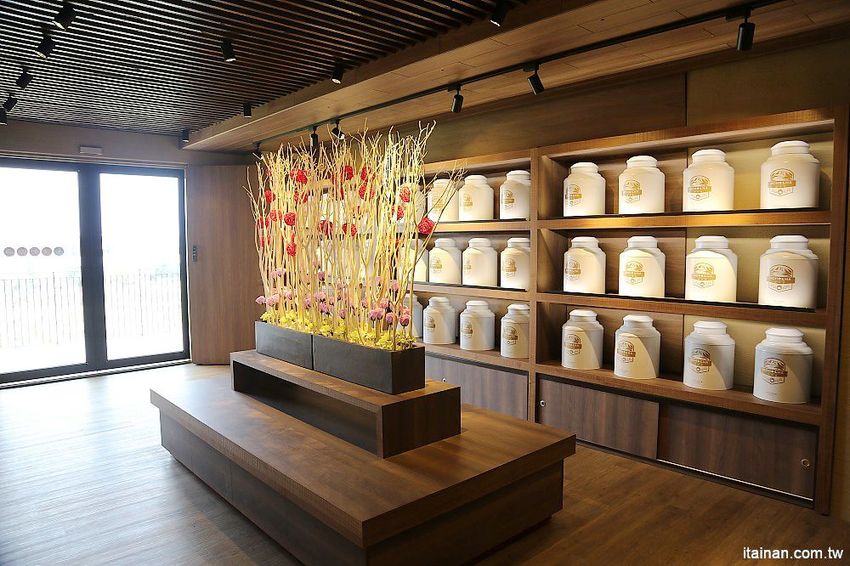 南投景點|HOHOCHA喝喝茶·台灣香日月潭紅茶廠~紅茶導覽、揉茶DIY、Pizza DIY、黃金品茗、混茶初體驗!玩上一整天也沒問題! - 台南好Food遊