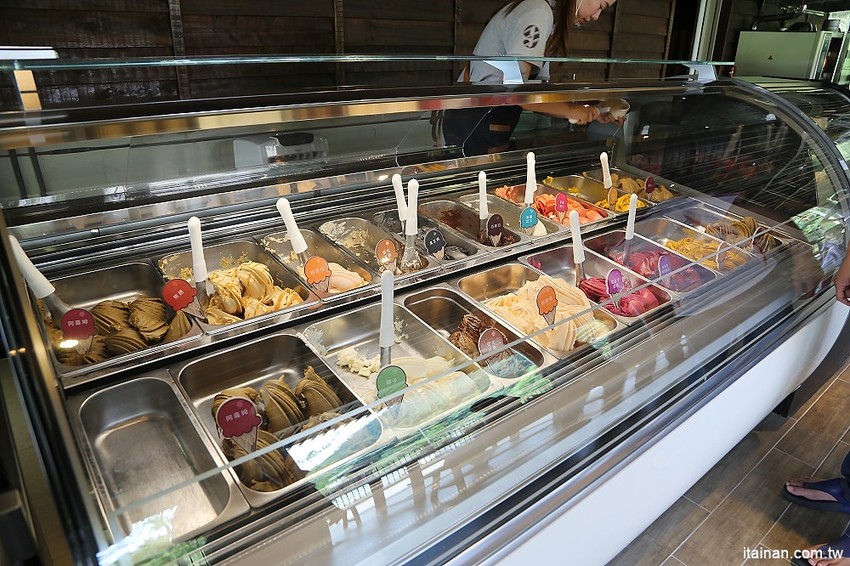 南投景點|HOHOCHA喝喝茶·台灣香日月潭紅茶廠~紅茶導覽、揉茶DIY、Pizza DIY、黃金品茗、混茶初體驗!玩上一整天也沒問題! - 台南好Food遊